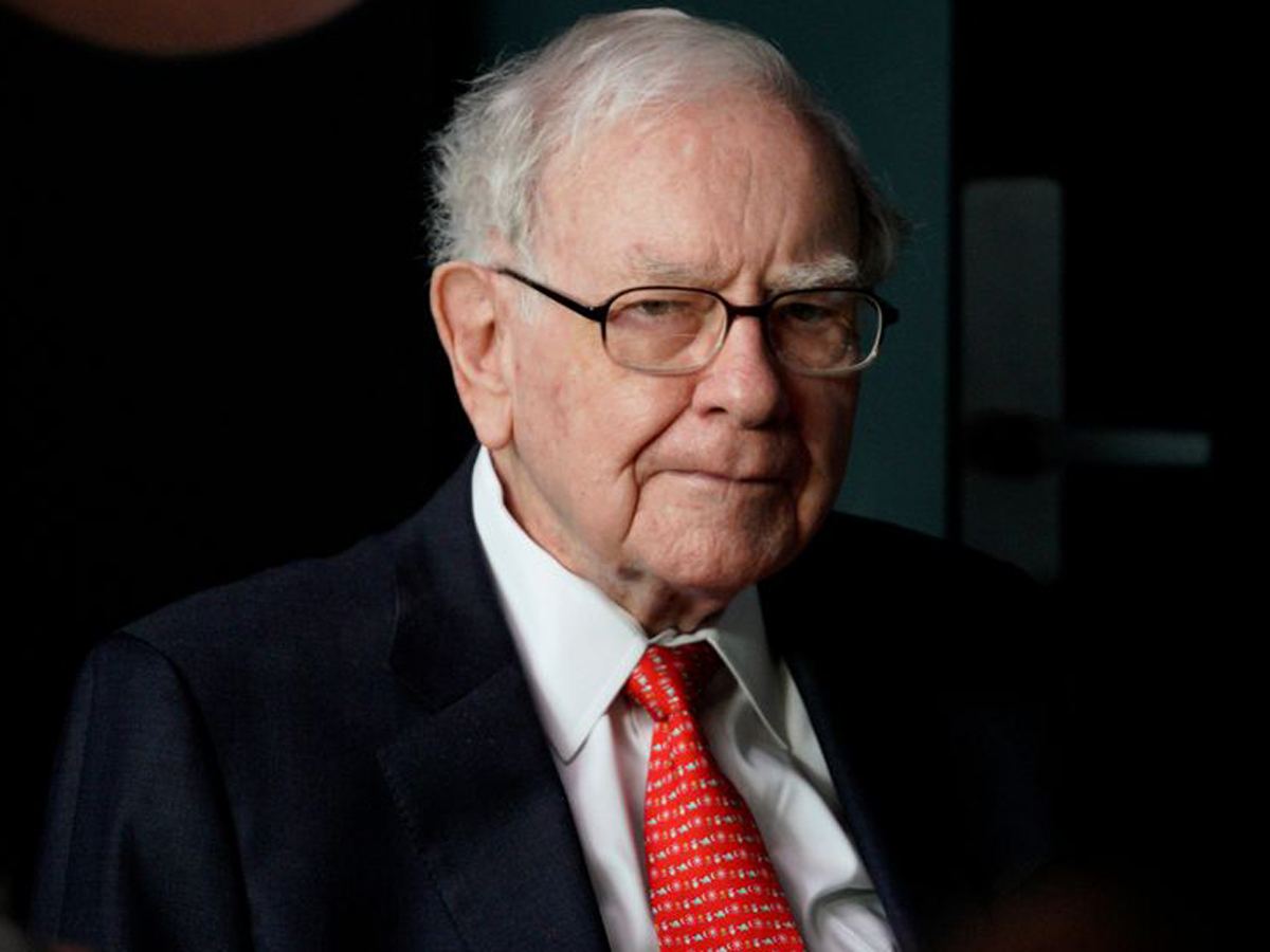Berkshire rejects shareholder call to replace Warren Buffett as chairman