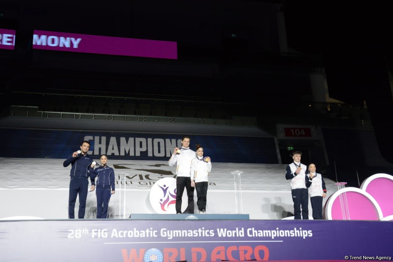 World Championship in Baku: awarding ceremony among mixed doubles, women's and men's groups took place (PHOTO)