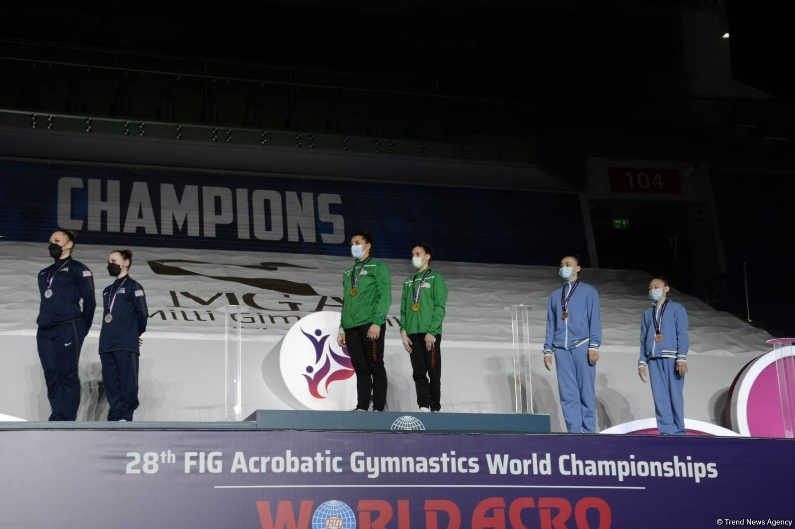 Akrobatika gimnastikası üzrə dünya çempionatında qaliblərin mükafatlandırılma mərasimi keçirilib (FOTO)