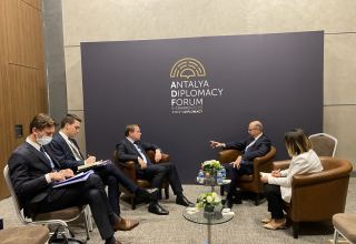 Министр энергетики Азербайджана встретился с комиссаром ЕС