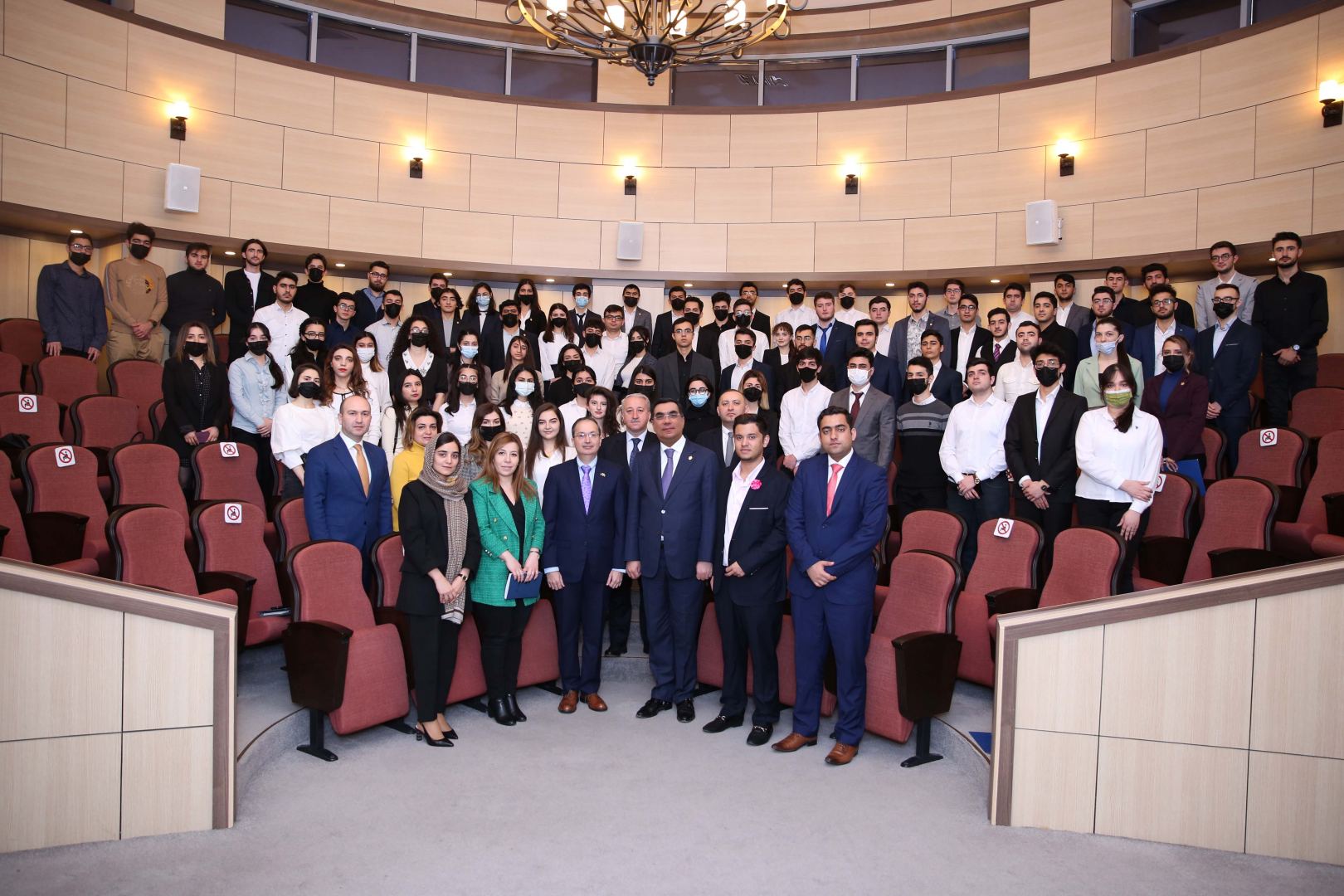 Ambassador of Pakistan visits Baku Higher Oil School (PHOTO)
