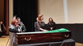 В Баку прошла церемония прощания с видным кинодраматургом Рустамом Ибрагимбековым (ФОТО)