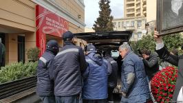 В Баку проходит церемония прощания с видным кинодраматургом Рустамом Ибрагимбековым (ФОТО/ВИДЕО)
