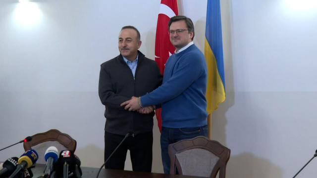 Чавушоглу и Кулеба обсудили предстоящие в Турции переговоры между Россией и Украиной