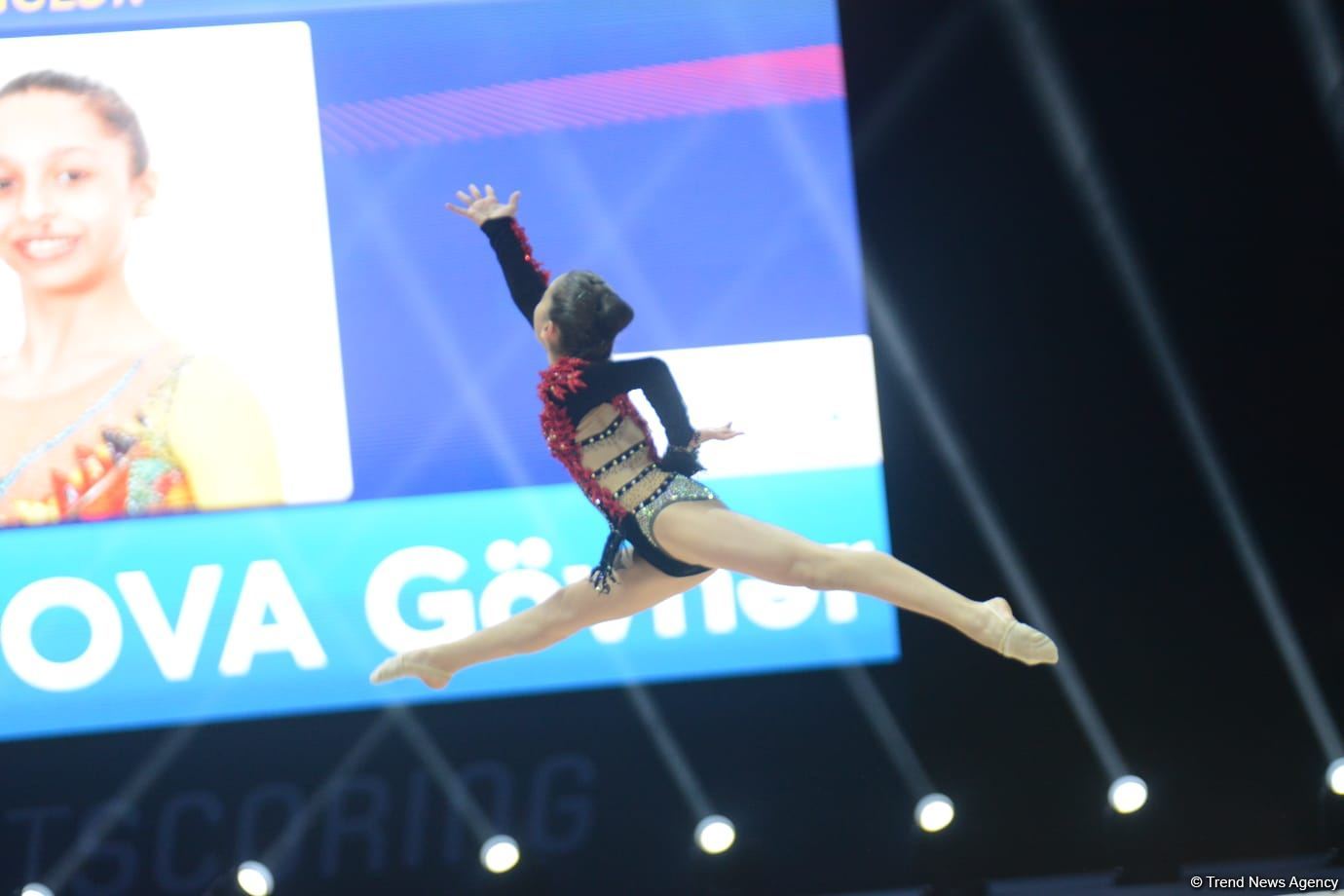 Bakıda bədii gimnastika üzrə Azərbaycan çempionatının ikinci günü start götürüb (FOTO)