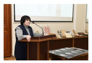 В Баку презентованы каталоги о Муслиме Магомаеве и Узеире Гаджибейли (ФОТО)