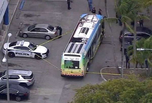 2 killed, 2 injured in shooting on Florida transit bus