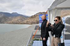 President Ilham Aliyev and First Lady Mehriban Aliyeva attend opening ceremony of first rowing training session in Sugovushan settlement (PHOTO/VIDEO)