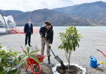 President Ilham Aliyev lays foundation stone for tourism complex in Sugovushan (PHOTO/VIDEO)