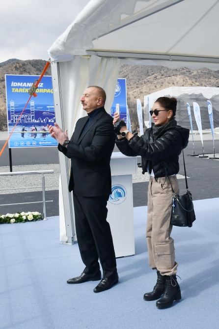 President Ilham Aliyev and First Lady Mehriban Aliyeva attend opening ceremony of first rowing training session in Sugovushan settlement (PHOTO/VIDEO)