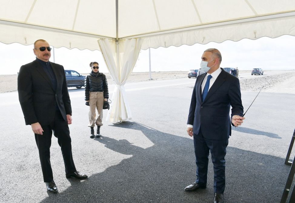 President Ilham Aliyev, First Lady Mehriban Aliyeva attend presentation of modern insulated and protected cable line in Sugovushan settlement (VIDEO)