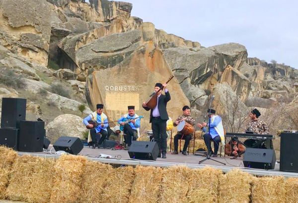 В Гобустане открылся Международный фестиваль плова, посвященный празднику Новруз (ФОТО)