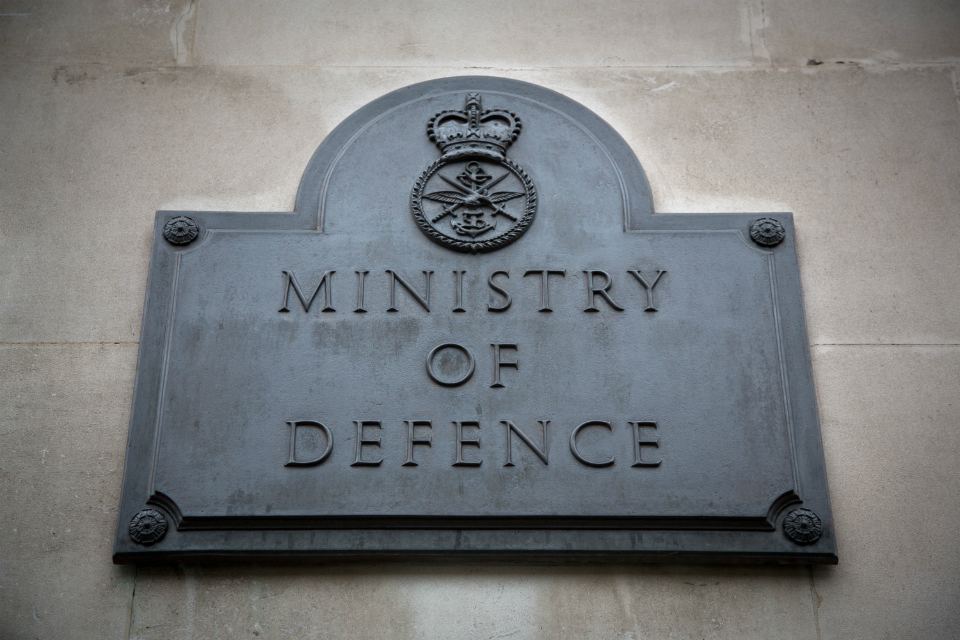 Военного атташе России в Лондоне вызвали в минобороны Великобритании