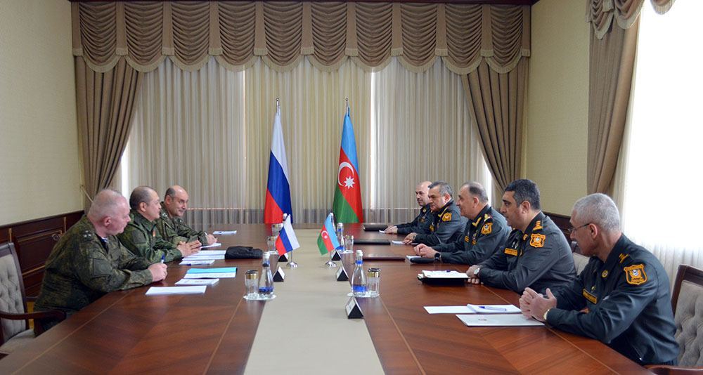 Начальник Генштаба азербайджанской армии встретился с замглавнокомандующего Сухопутными войсками РФ
