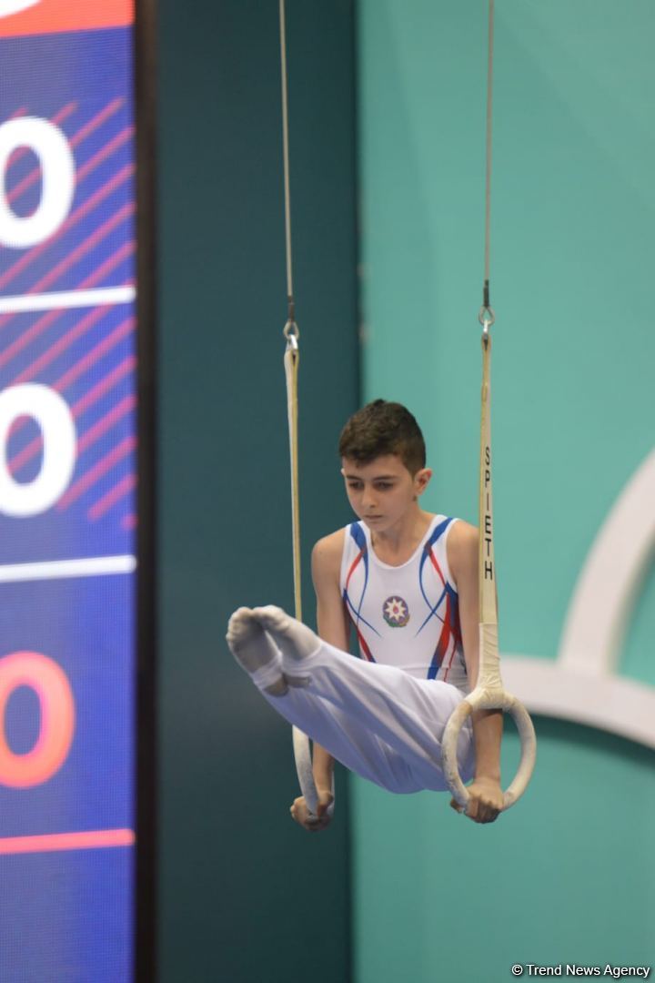 İdman gimnastikası üzrə Azərbaycan Birinciliyi və Bakı Çempionatının birinci günü start götürüb (FOTO)