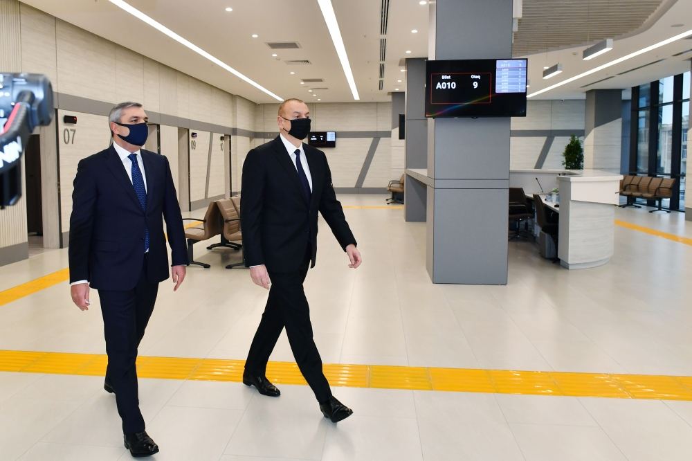 Prezident İlham Əliyev Prezident Administrasiyasının Vətəndaş Qəbulu Mərkəzinin açılışında iştirak edib (FOTO)