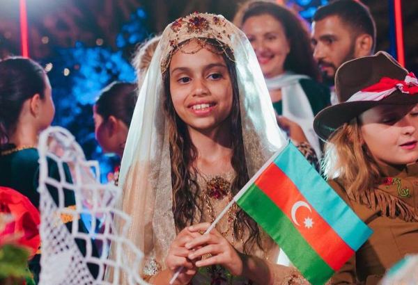 11-летняя азербайджанка стала победительницей международного фестиваля в рамках Dubai Expo 2020 (ФОТО)