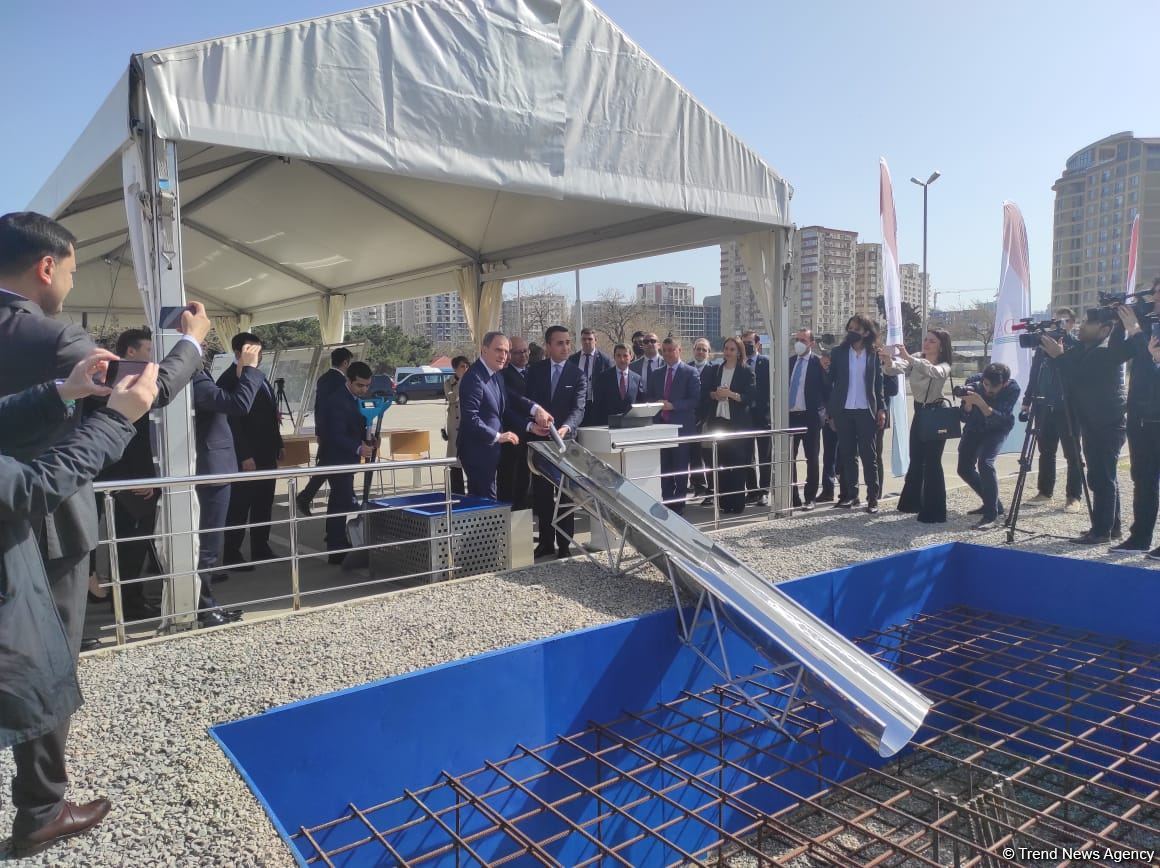 Azerbaijan, Italy sign document on building joint university (PHOTO)