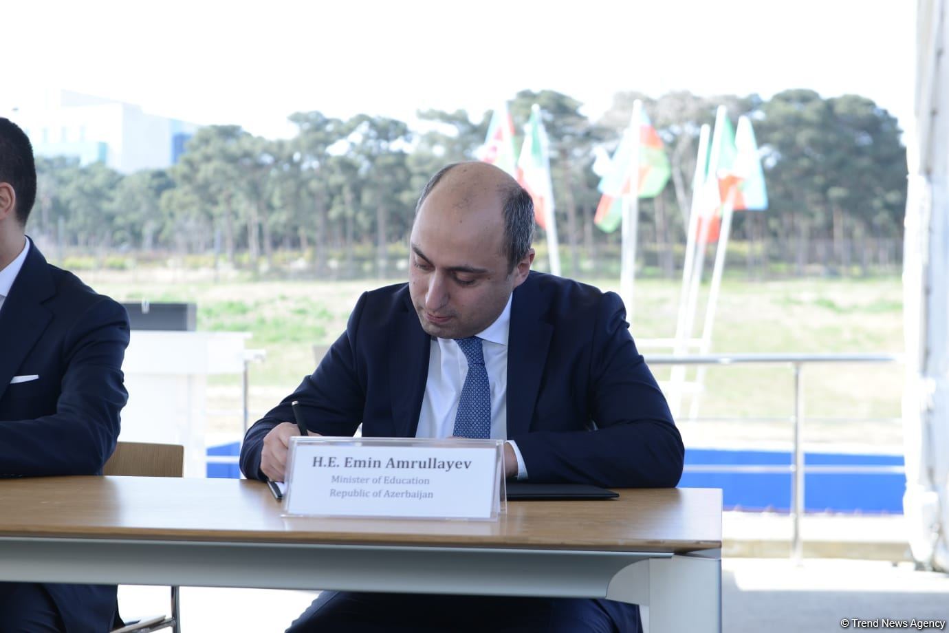 Azerbaijan, Italy sign document on building joint university (PHOTO)