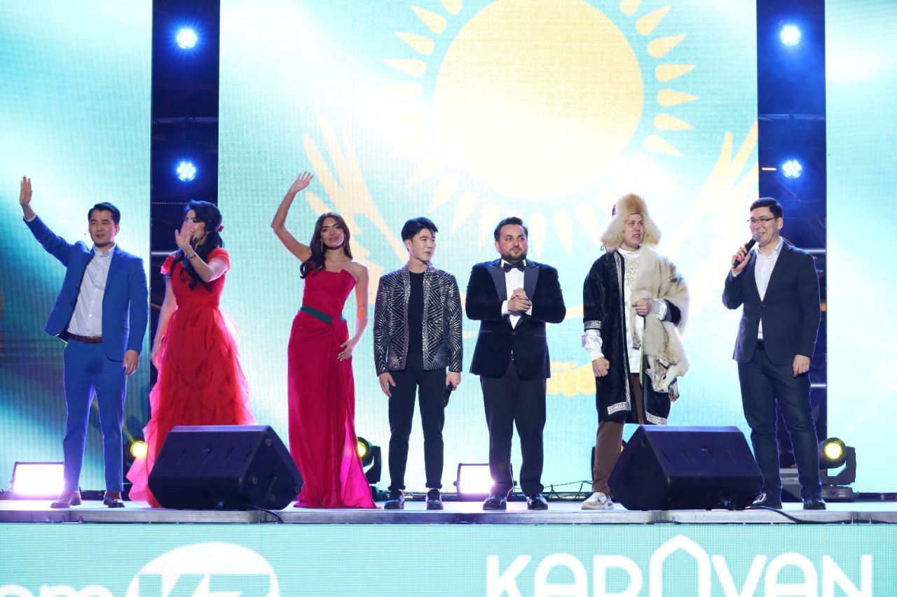 Азербайджанский певец признан самым интеллектуальным в реалити-шоу Туркестана, или История любви с красивой казашкой (ВИДЕО, ФОТО)