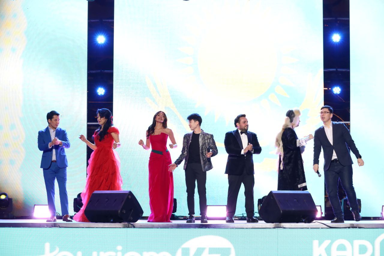 Азербайджанский певец признан самым интеллектуальным в реалити-шоу Туркестана, или История любви с красивой казашкой (ВИДЕО, ФОТО)