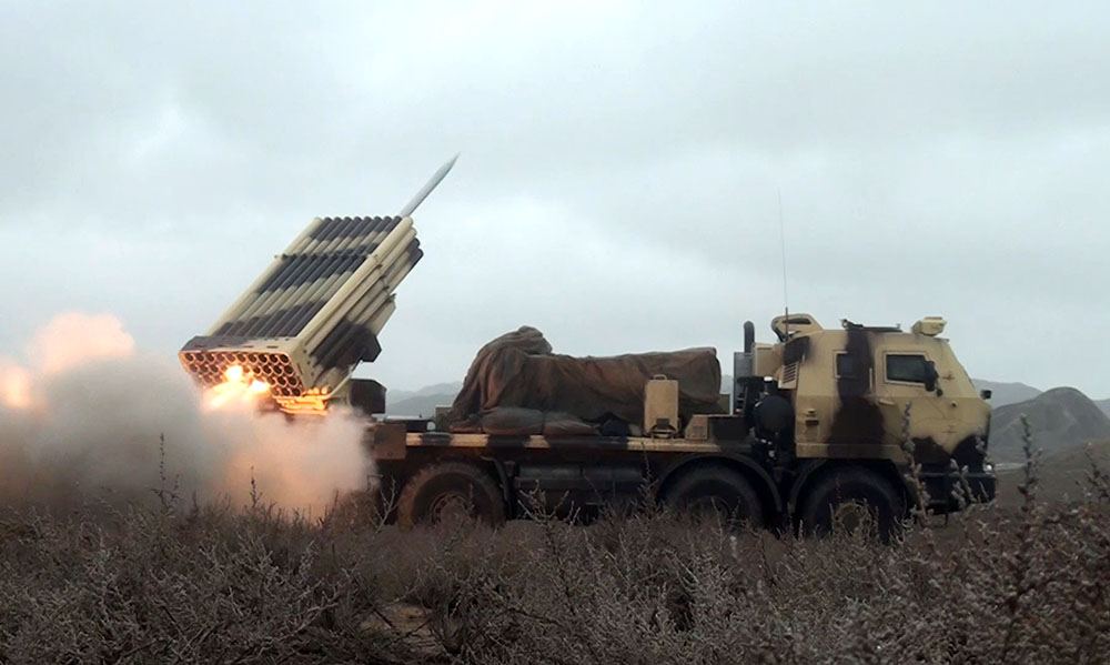 Azerbaijani army's rocket and artillery units fulfill firing tasks (VIDEO)