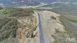 Продолжается строительство участка дороги Баку-Шамахы-Муганлы-Исмаиллы-Габала (ФОТО/ВИДЕО)