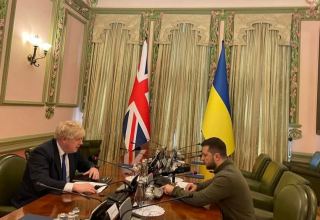 Британский премьер Джонсон совершил визит в Киев