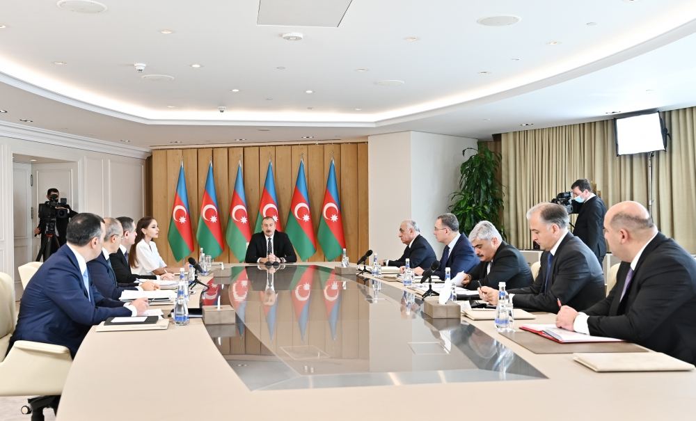 Президент Ильхам Алиев: Без нормализации связей с Азербайджаном и Турцией Армения не может развиваться