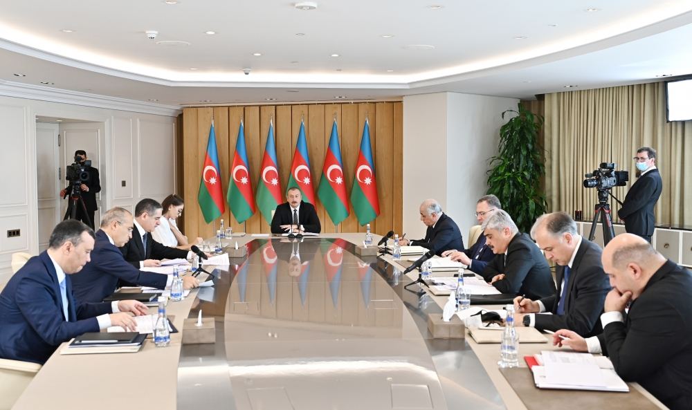 President Ilham Aliyev chairs meeting on results of first quarter of 2022 (PHOTO/VIDEO)