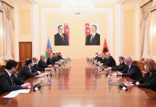 Azerbaijani PM meets with Albanian counterpart