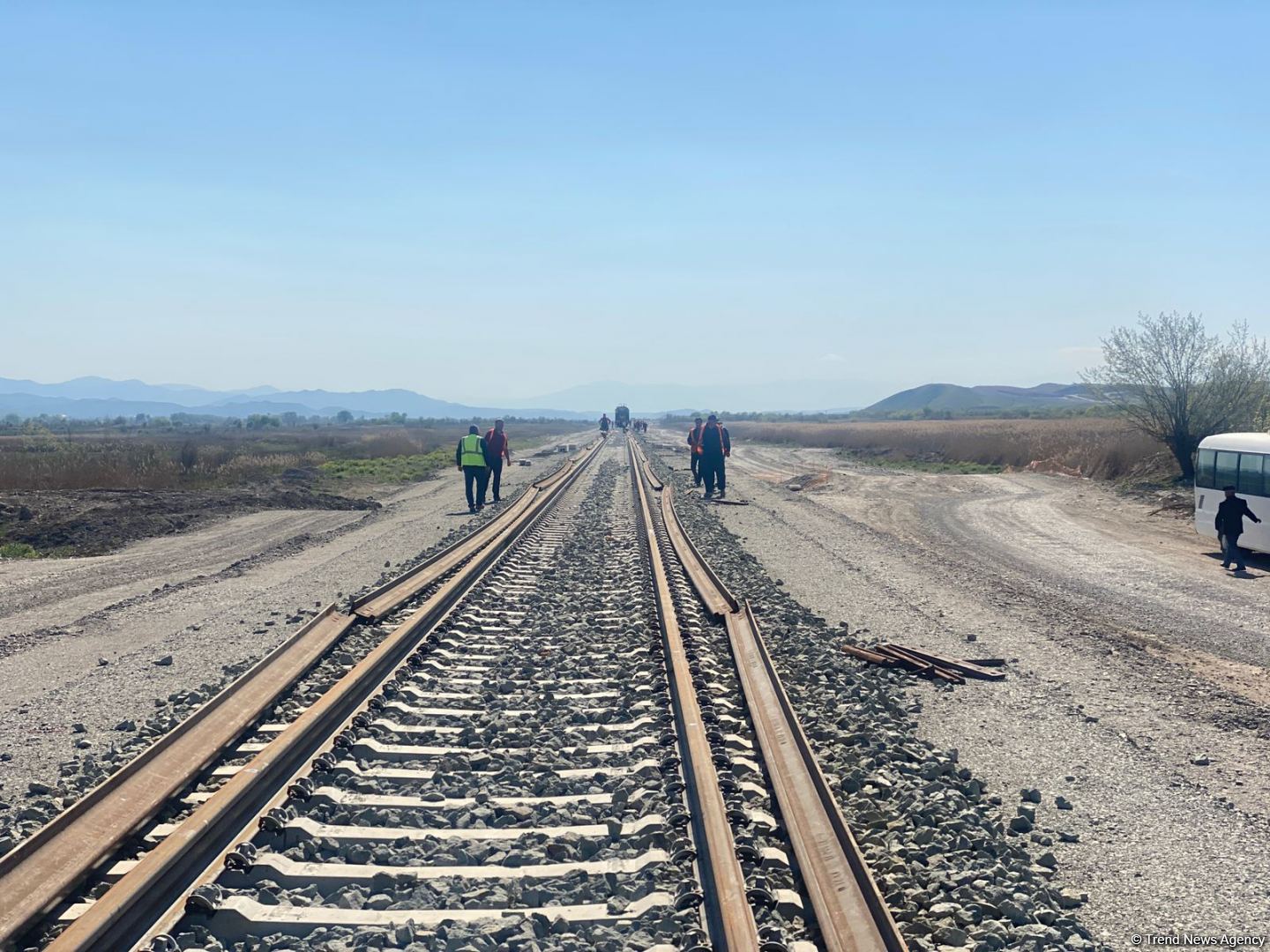 Construction and installation work on Azerbaijan’s Horadiz-Agbend railway continues (PHOTO)