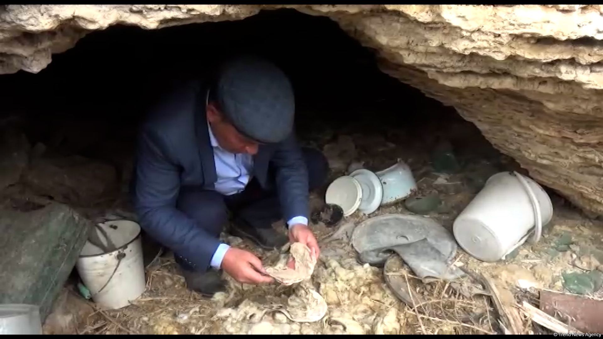 Армяне расстреляли в пещере беззащитных людей - свидетели резни в Башлыбеле (репортаж Trend TV)