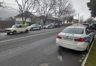 Qaxda yol polisi reyd zamanı 15 sürücünü cərimələyib (FOTO)