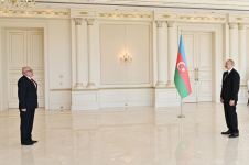 Президент Ильхам Алиев принял верительные грамоты новоназначенного посла Кубы в Азербайджане (ФОТО/ВИДЕО)
