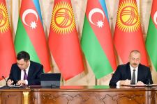 Azerbaijan, Kyrgyzstan sign documents (PHOTO)