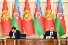 Azerbaijan, Kyrgyzstan sign documents (PHOTO)