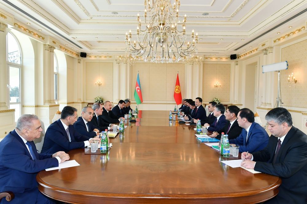 Azerbaijani, Kyrgyz presidents hold expanded meeting (VIDEO)
