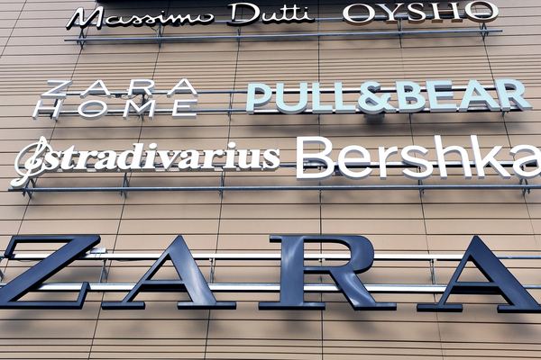 Владеющая Zara и Bershka сеть Inditex рассчитывает возобновить работу в России
