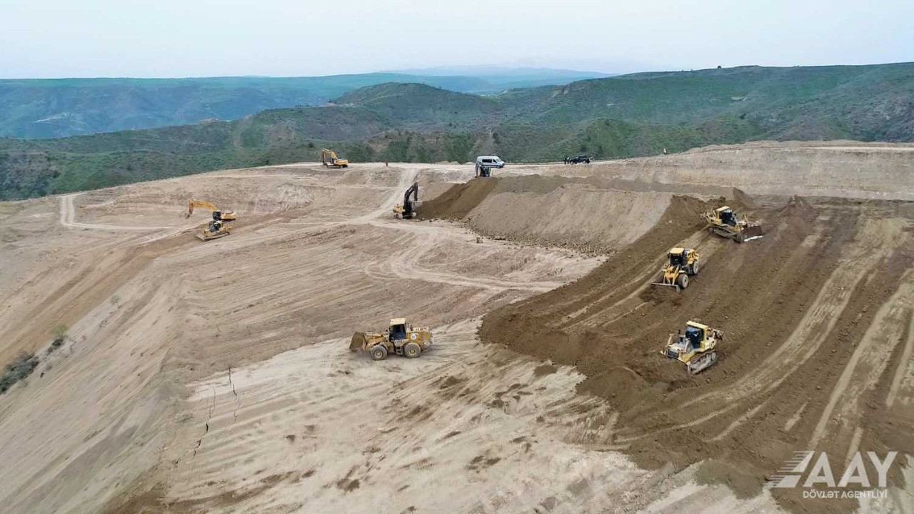 Construction of new highway bypassing Azerbaijan’s Lachin continues (PHOTO)