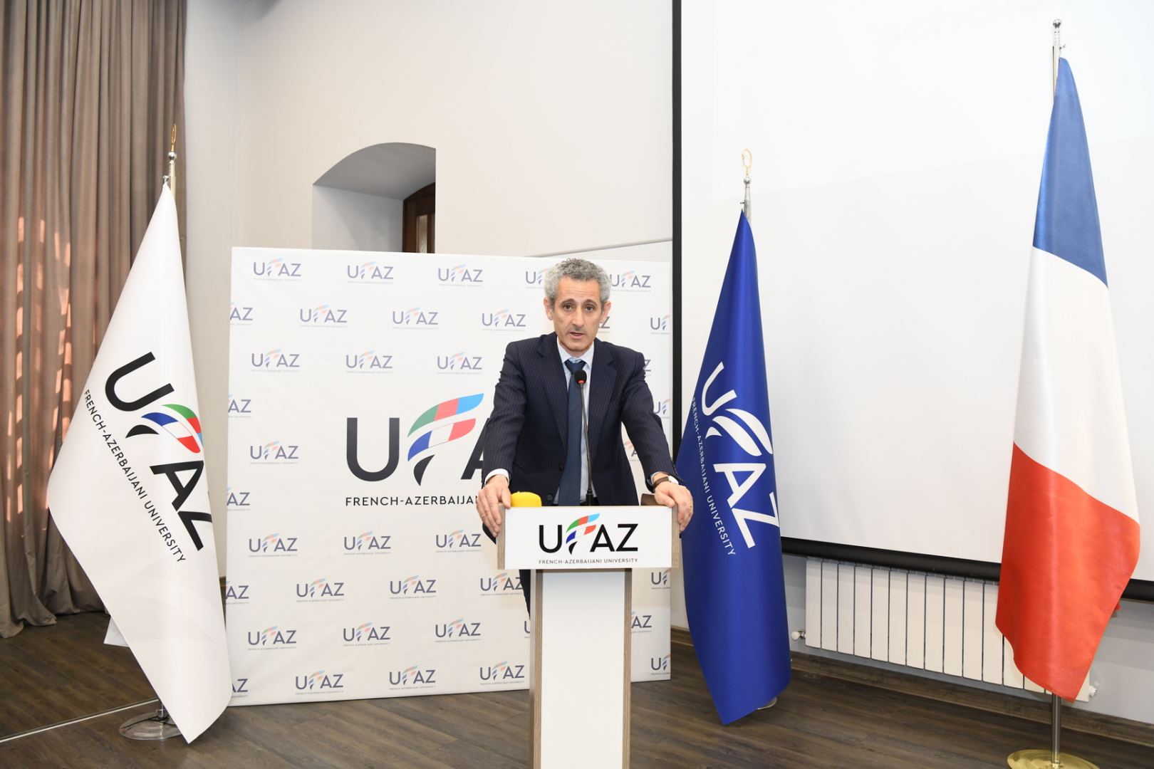 UFAZ-da Fransa səfirliyi, ADNSU və Strasburq universiteti arasında əməkdaşlıq sazişi imzalanıb (FOTO)