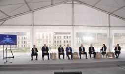 Работа V Съезда азербайджанцев мира в Шуше продолжилась панельными заседаниями (ФОТО)