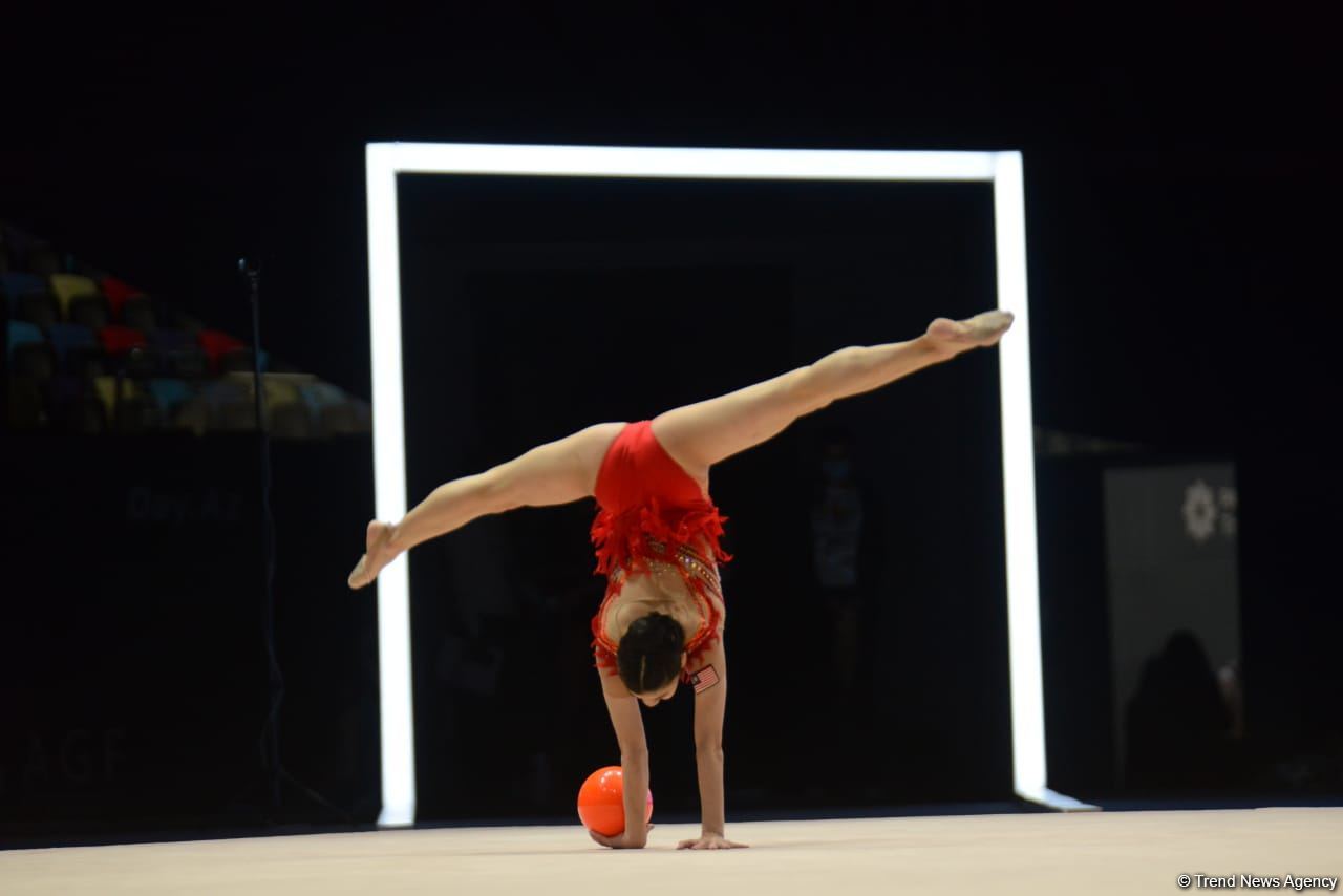 Bakıda bədii gimnastika üzrə FIG Dünya kuboku yarışları davam edir (FOTO)