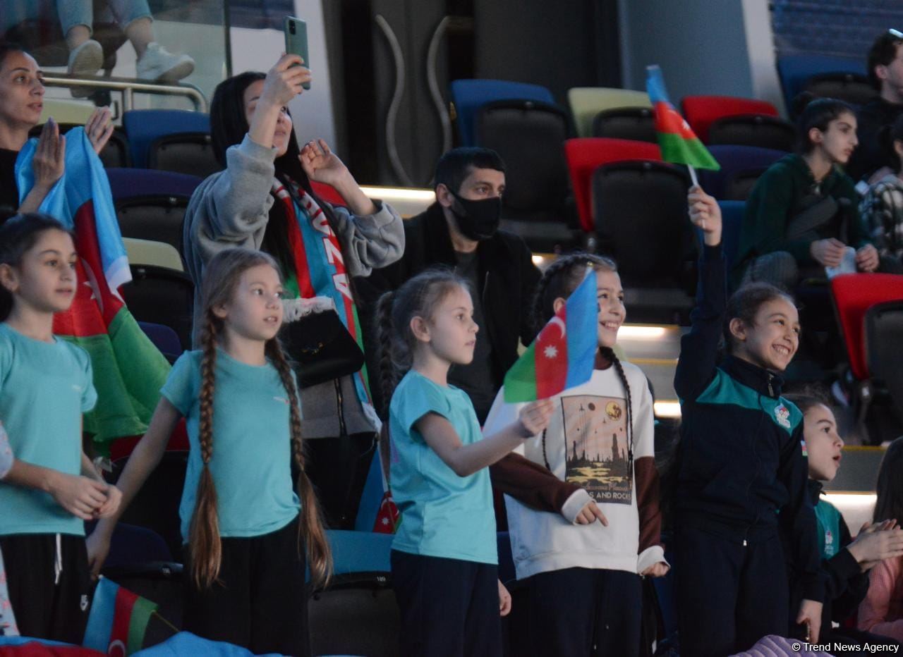 Кубок мира FIG в Баку: Арзу Джалилова лидирует в упражнениях с мячом (ФОТО)