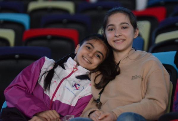 Яркость и красота – зрители в восторге от выступления участниц Кубка мира по художественной гимнастике в Баку (ФОТО)