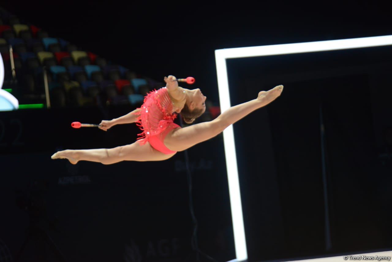 Bakıda bədii gimnastika üzrə FIG Dünya kubokunun ikinci günü start götürüb (FOTO)