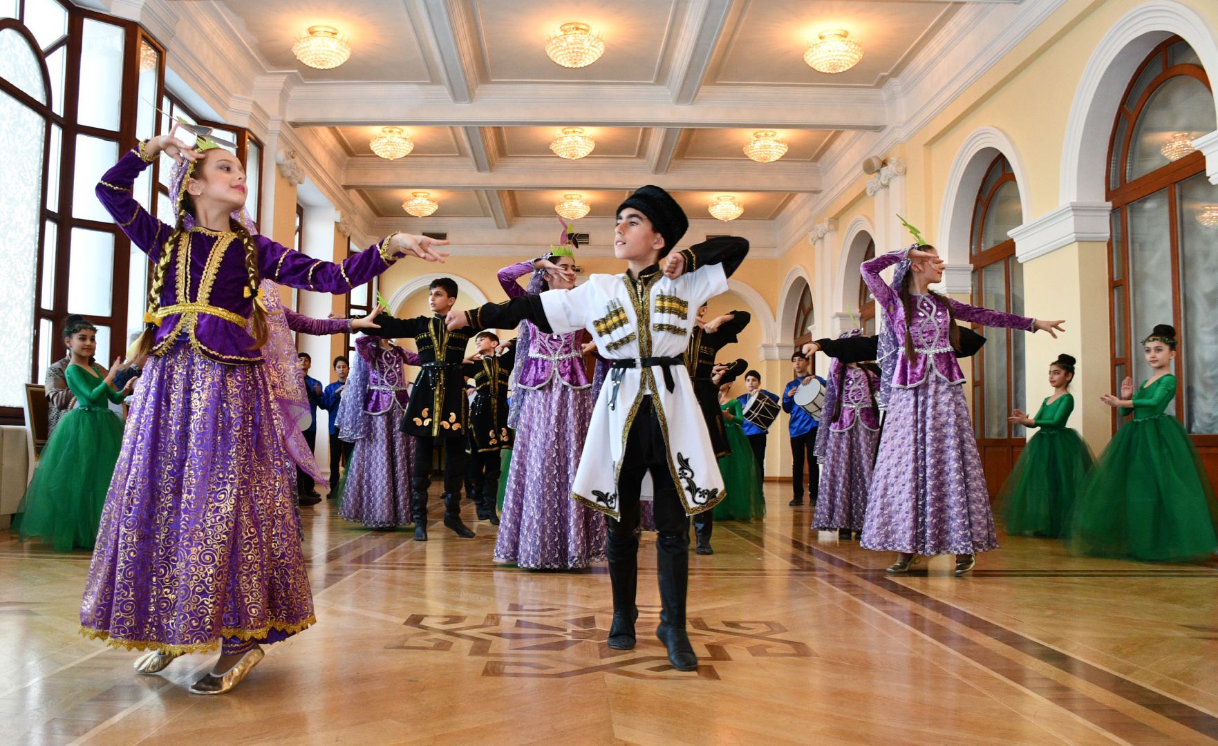 В Баку прошел концерт к 100-летию Фикрета Амирова, кульминацией стала премьера кантаты Azərbaycan bayrağı (ФОТО/ВИДЕО)