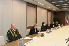 Ceyhun Bayramov Latviya Baş nazirinin müavini ilə görüşüb (FOTO)