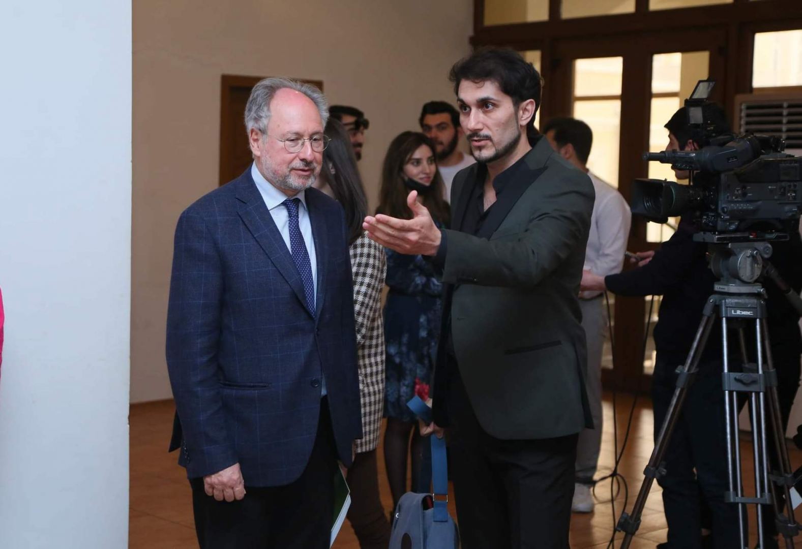 Всемирно известный итальянский музыкант провел мастер-класс в Баку (FOTO)