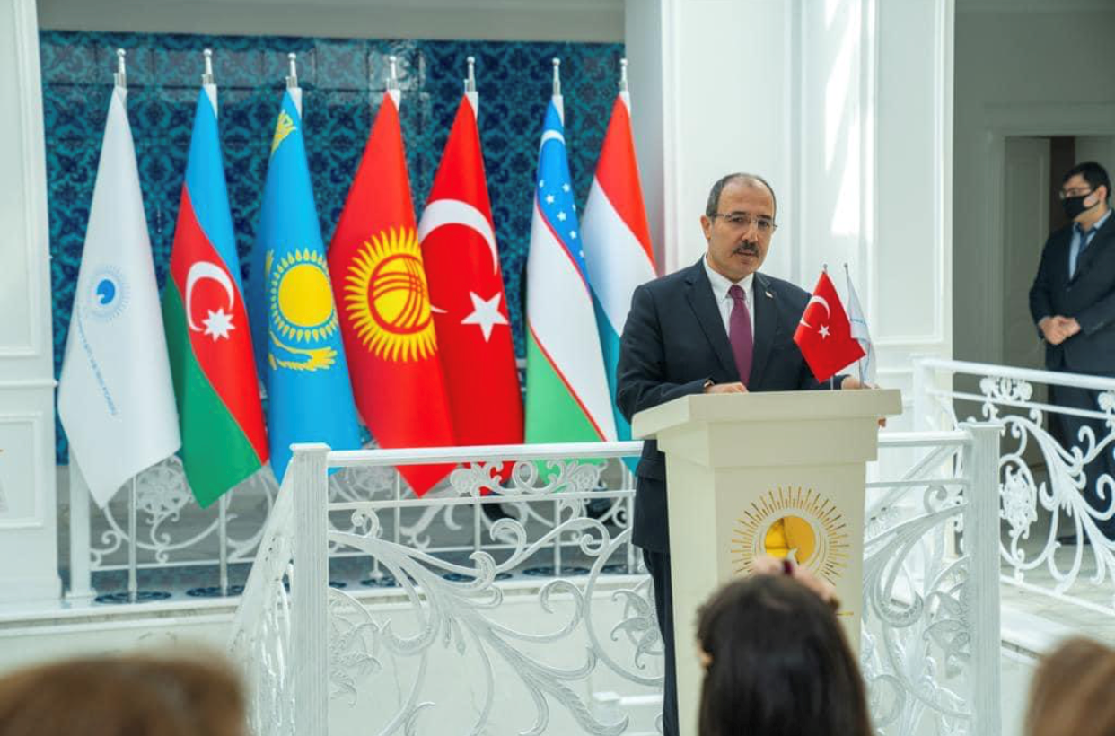 Праздник Тюркского мира в Баку с национальными песнями и танцами (ФОТО)